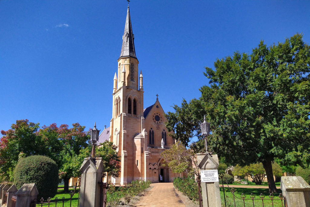 Mudgee has many historic buildings like the beautiful Saint Mary of the Presentation Roman Catholic Church